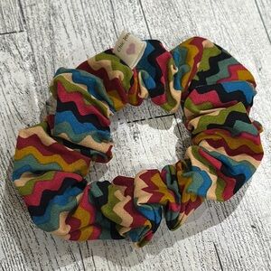 Chic Jem Colorful Zigzag Scrunchie